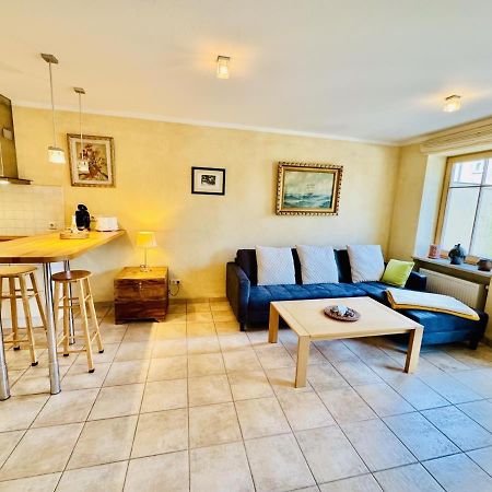 Captains Lounge Росток Екстериор снимка